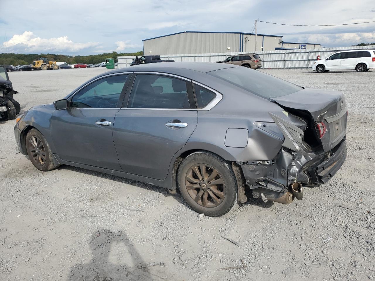 2018 Niss Altima 2.5 - Image 2