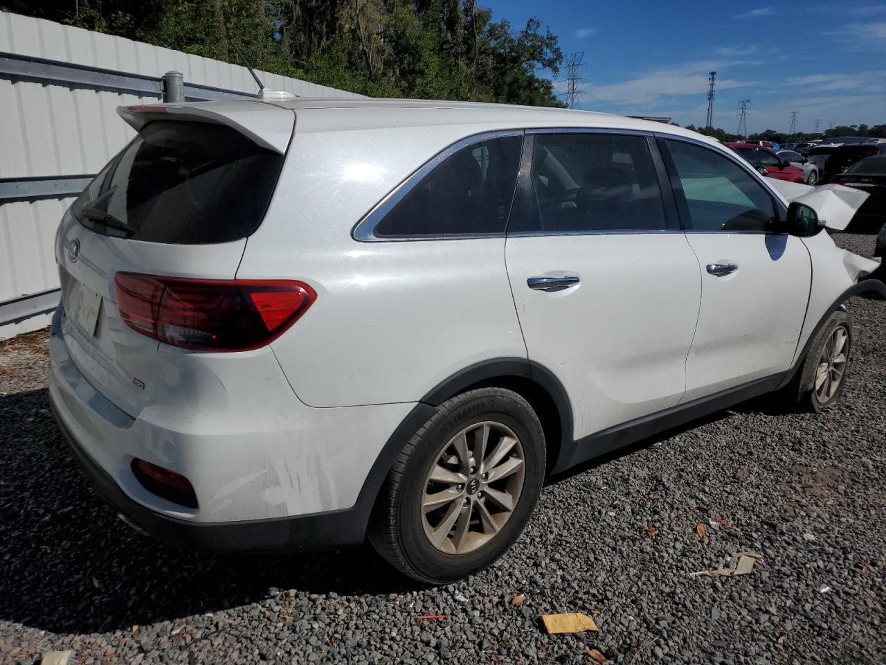 2019 Kia Sorento L - Image 5