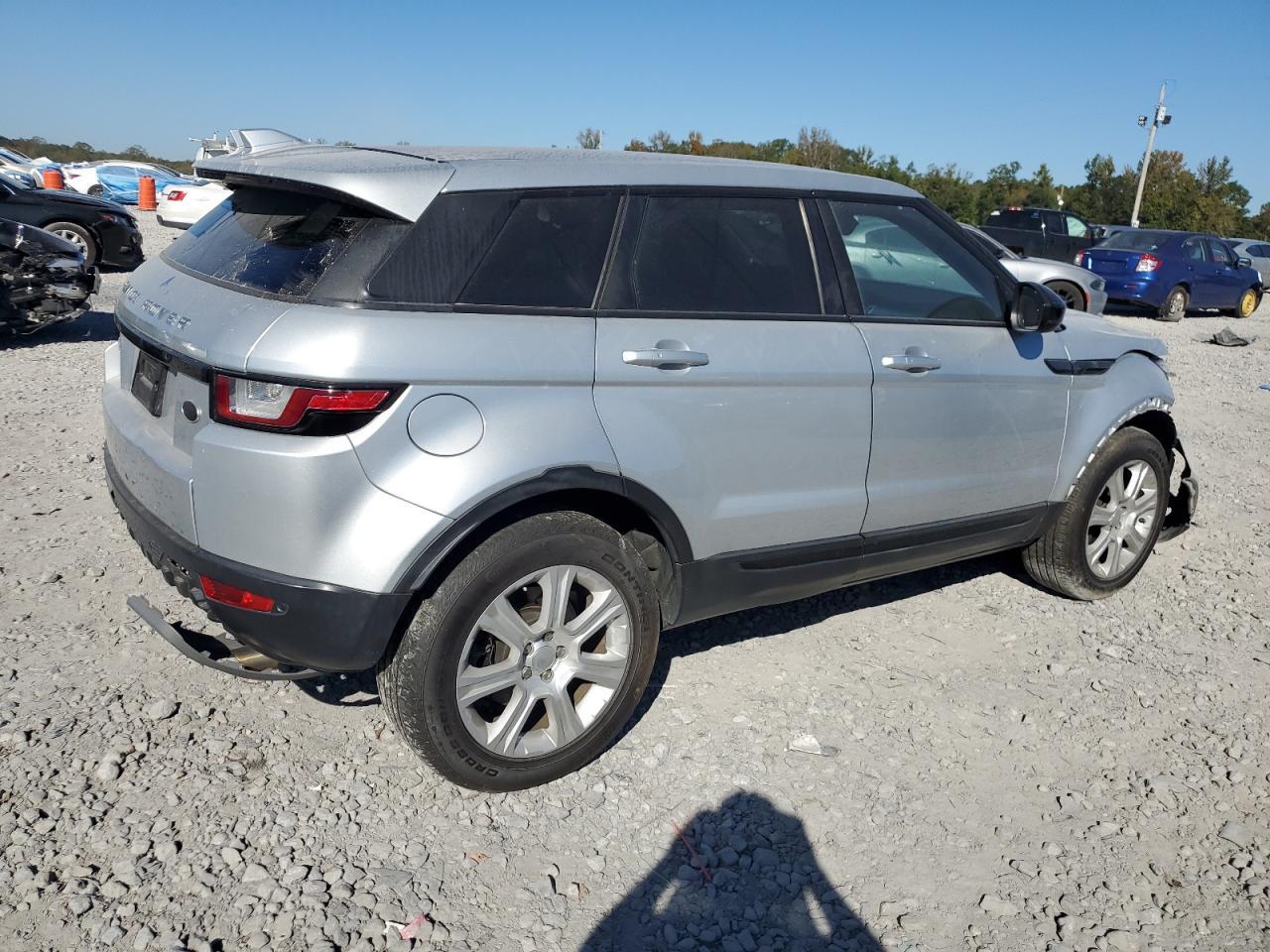 2017 Land Rover Range Rover Evoque Se - Image 3