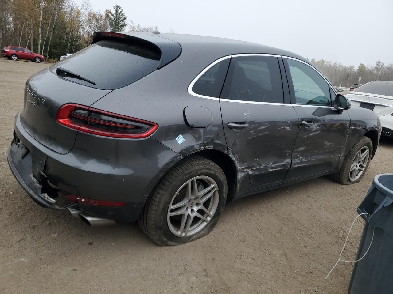 2016 Porsche Macan S - Image 3