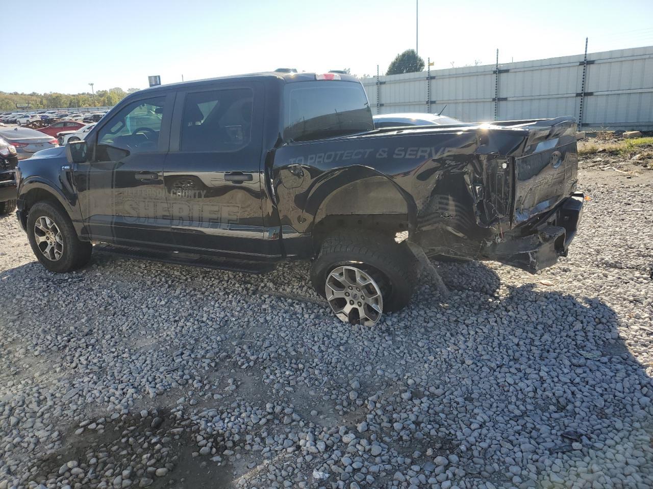2023 Ford F150 Police Responder - Фото 2