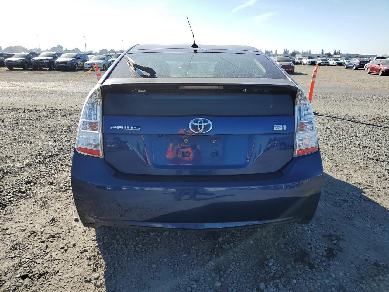 2011 Toyota Prius - Image 6