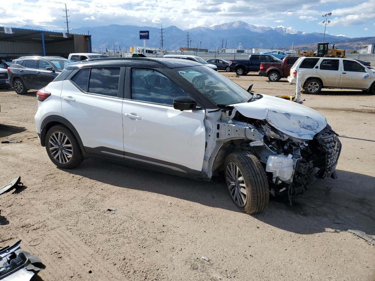 2023 Nissan Kicks Sr - Фото 4