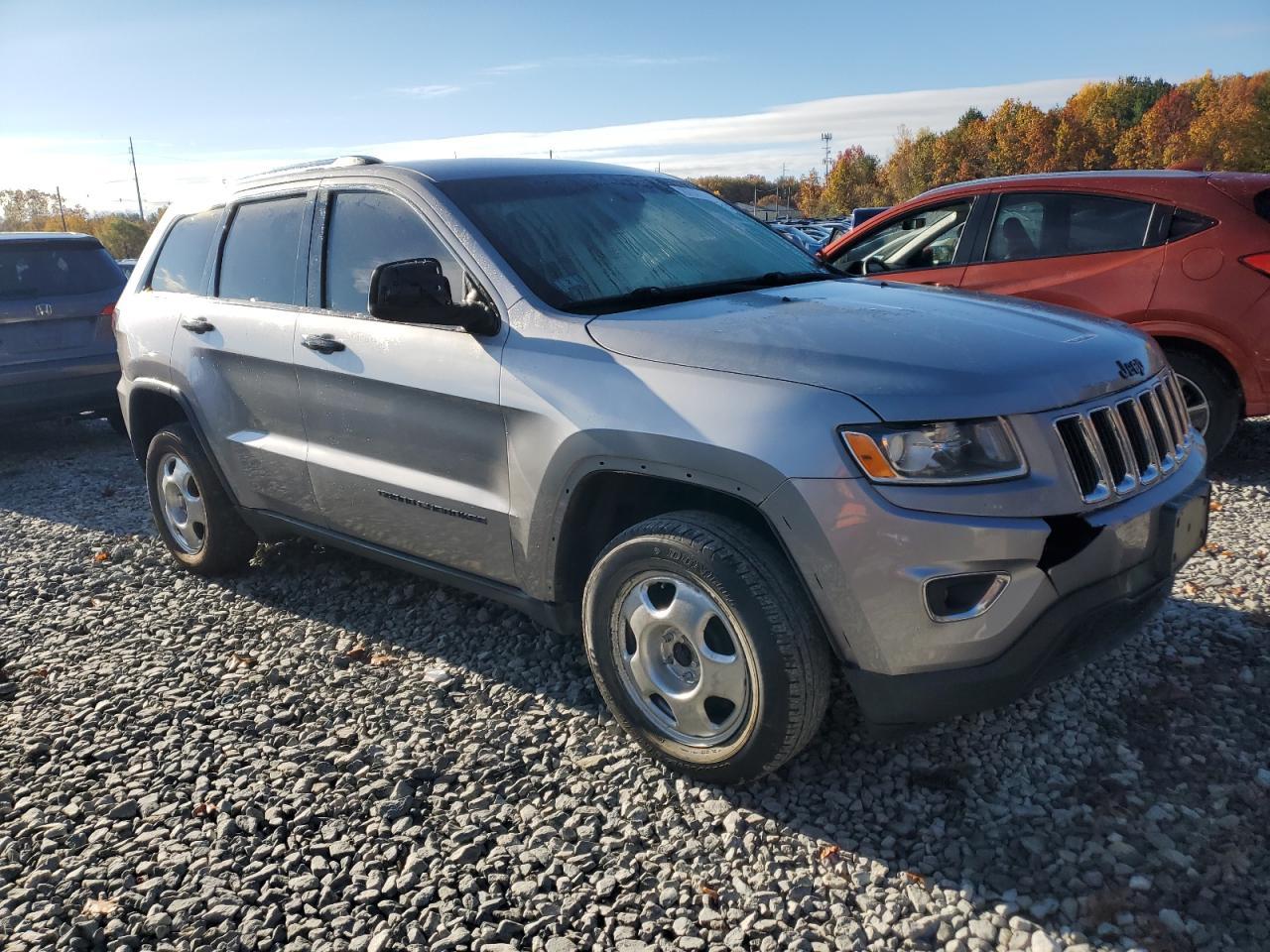 2014 Jeep Grand Cherokee Laredo - Image 4