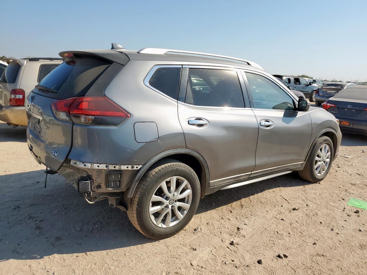 2018 Nissan Rogue S - Фото 3