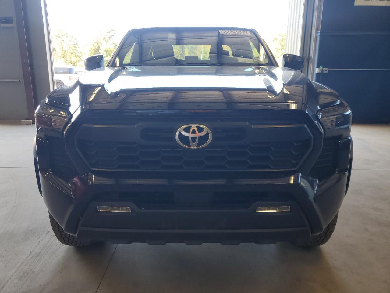 2025 Toyota Tacoma Double Cab - Image 5