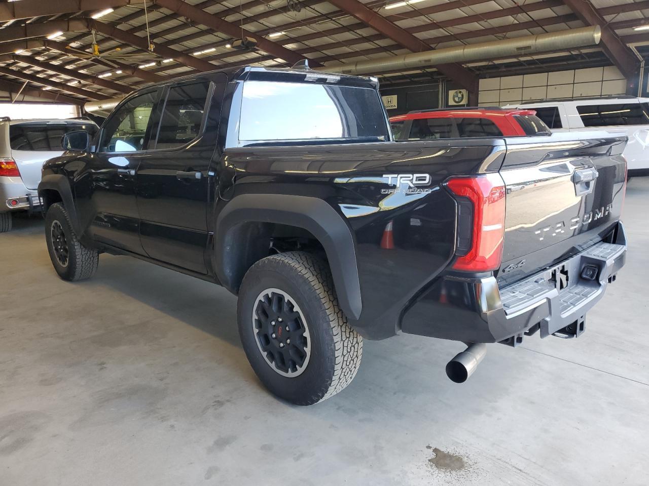 2025 Toyota Tacoma Double Cab - Image 2
