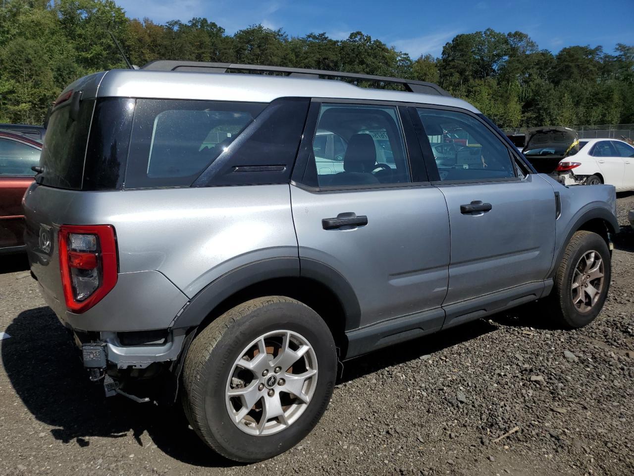 2022 Ford Bronco Sport - Image 3
