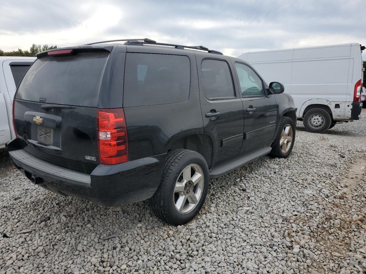 2011 Chevrolet Tahoe C1500 Ls - Фото 3
