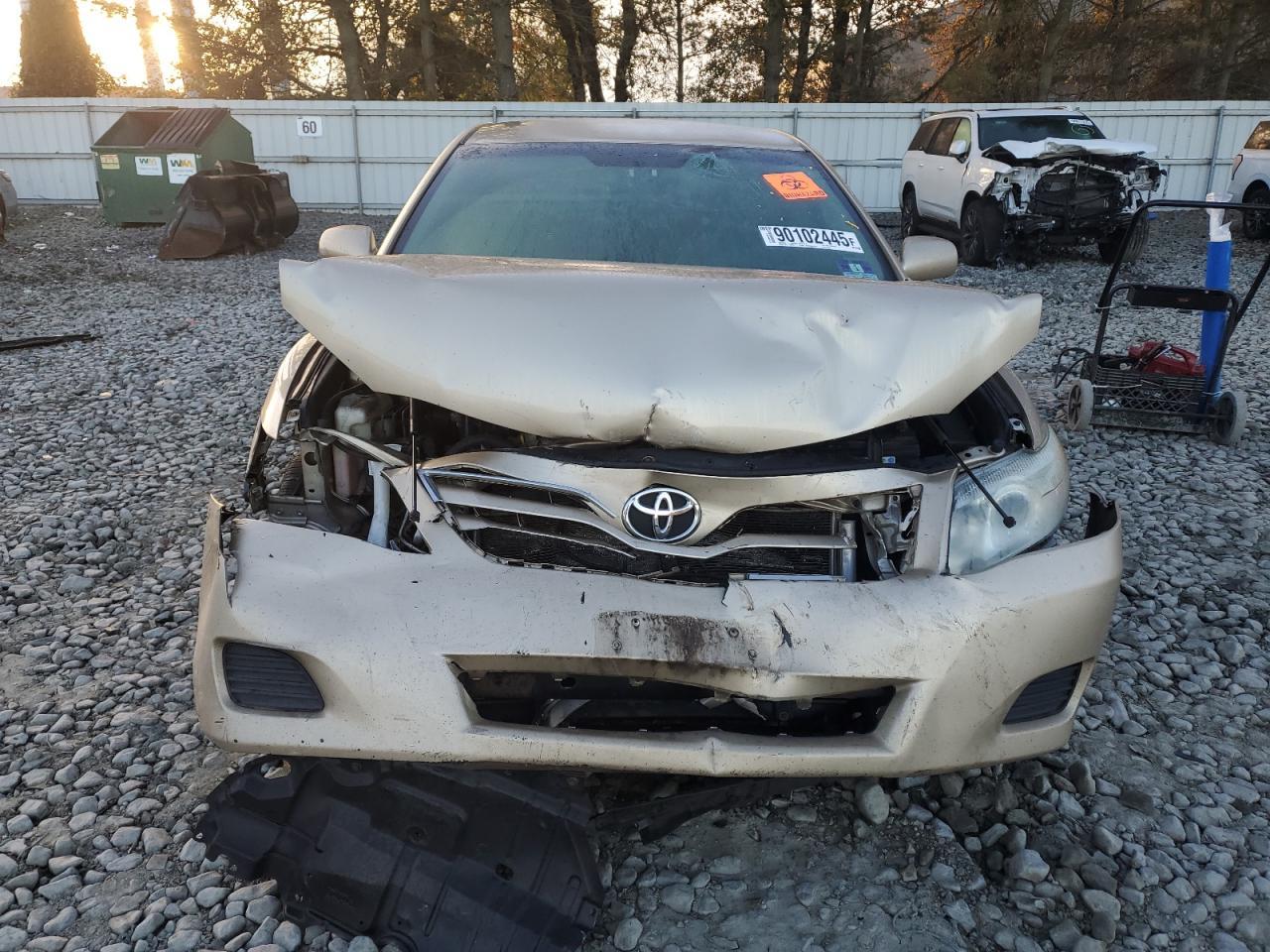 2010 Toyota Camry Base - Фото 5