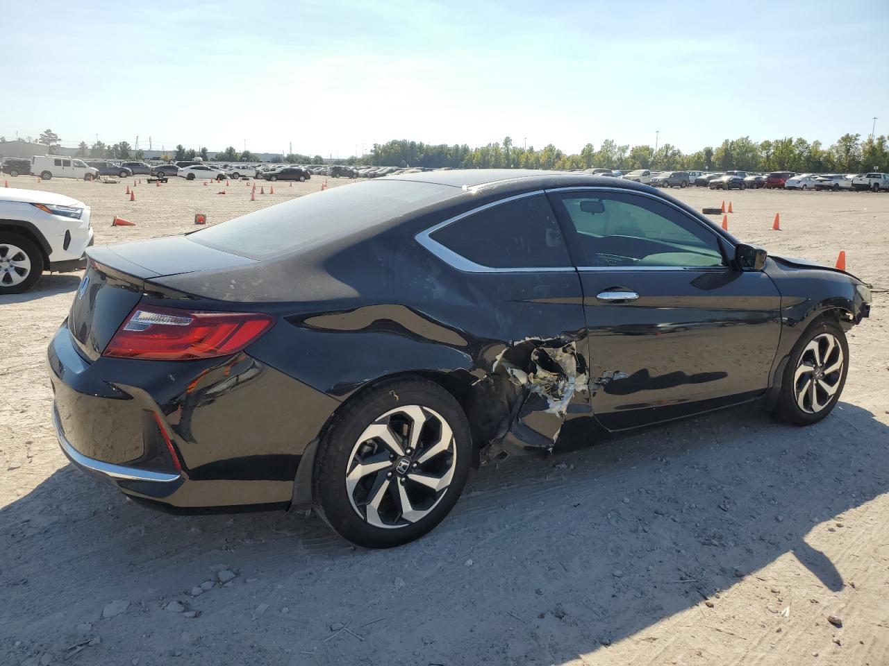 2017 Honda Accord Lx-S - Фото 3