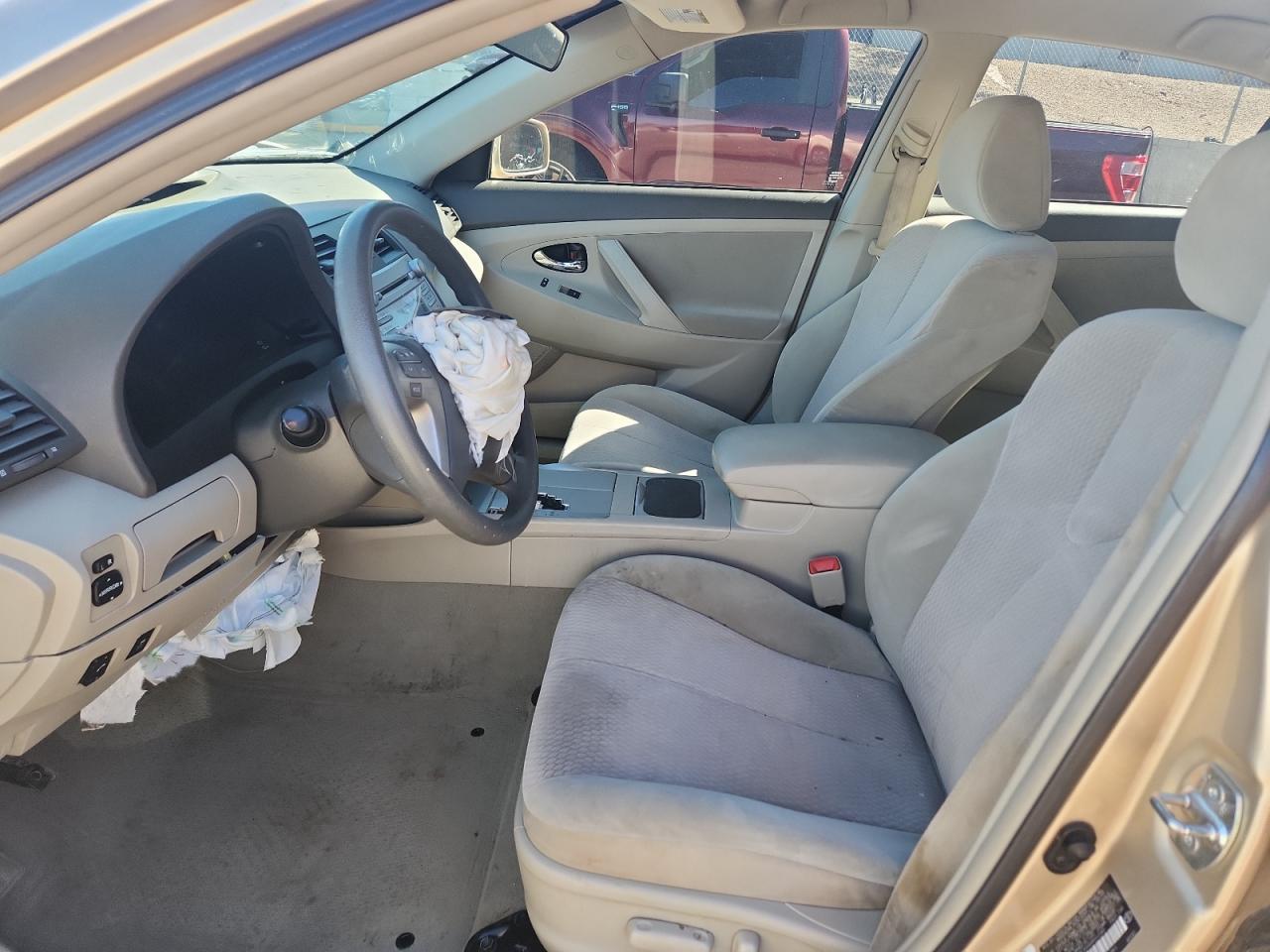 2010 Toyota Camry Base - Фото 7