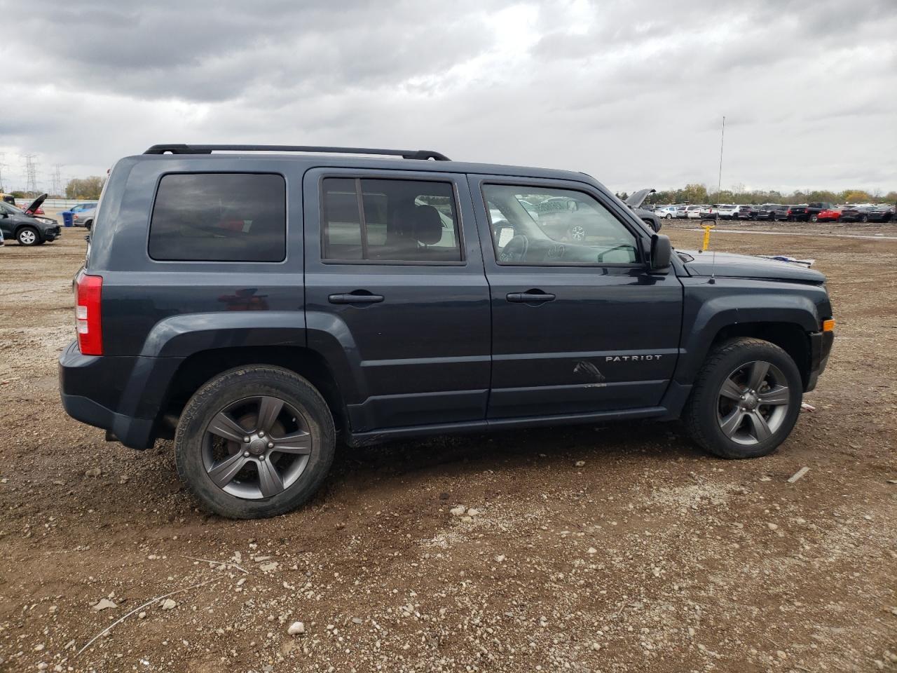 2015 Jeep Patriot Latitude - Фото 3
