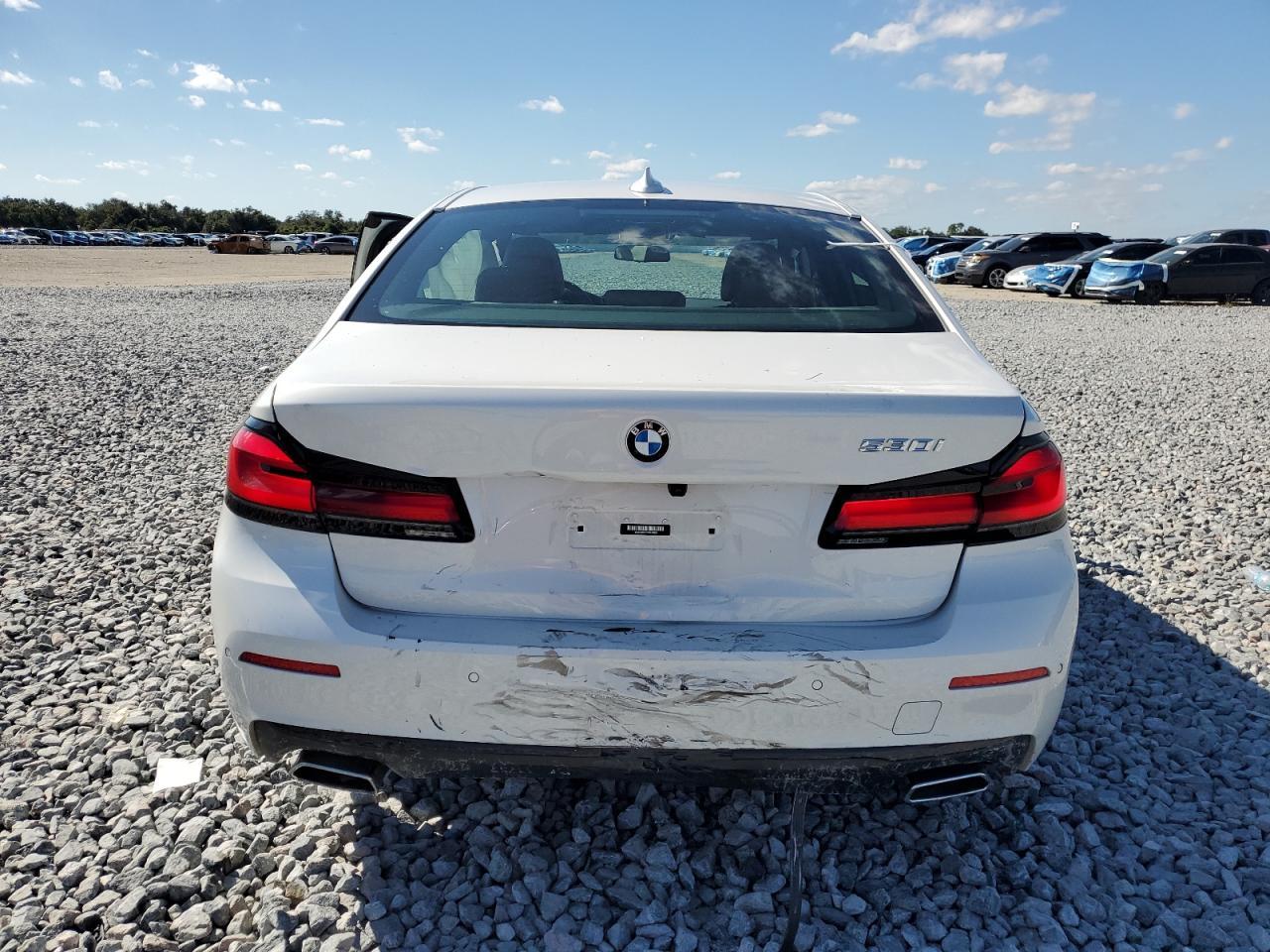 2022 BMW 530 I - Image 6