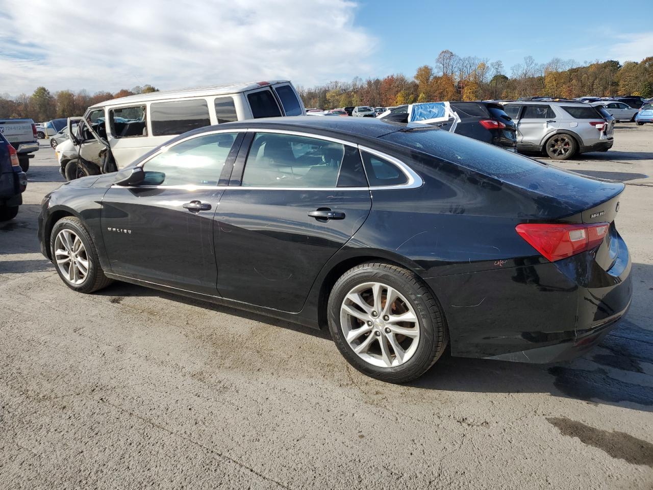 2017 Chevrolet Malibu Lt - Фото 2