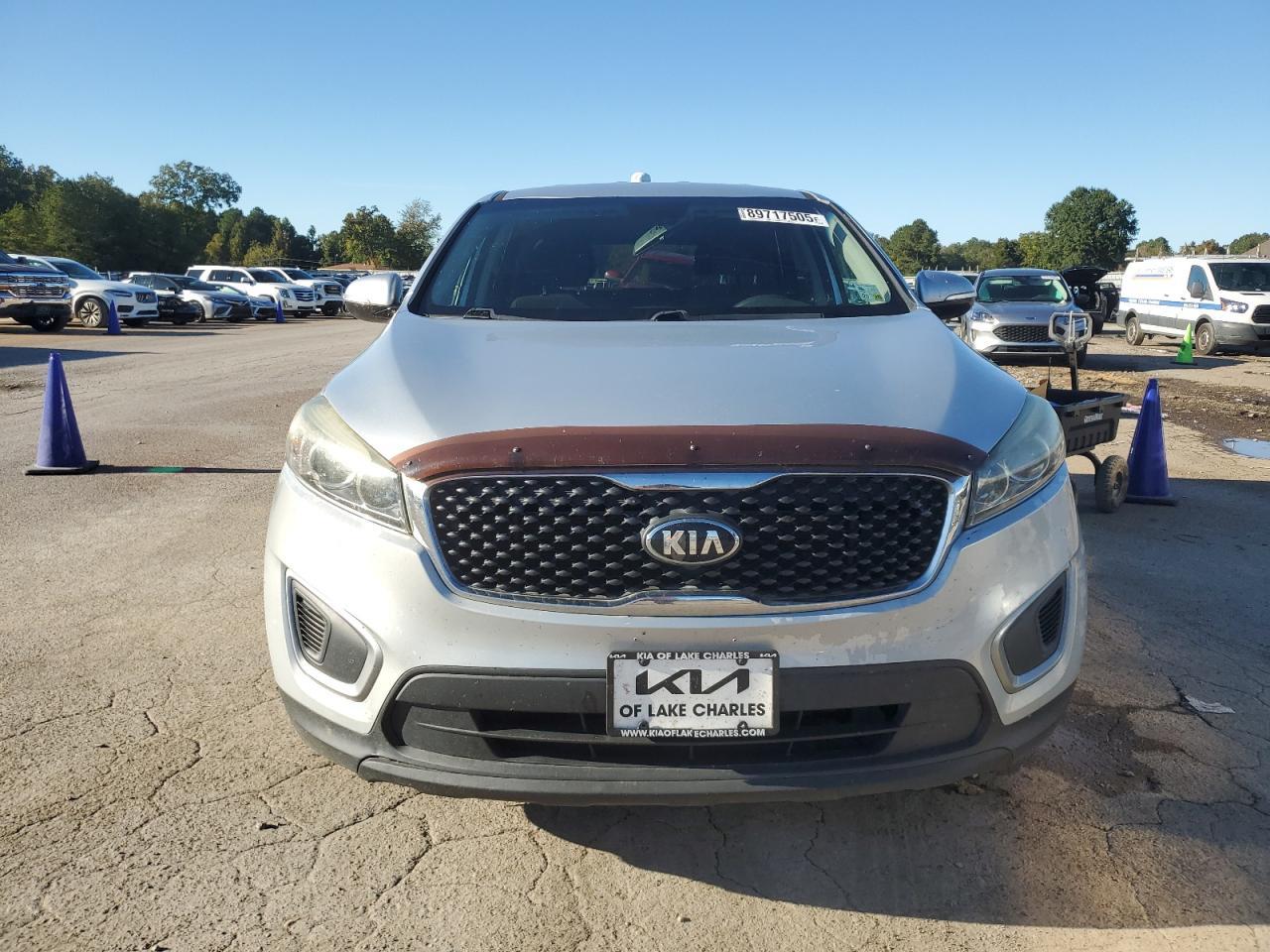 2017 Kia Sorento Lx - Image 5