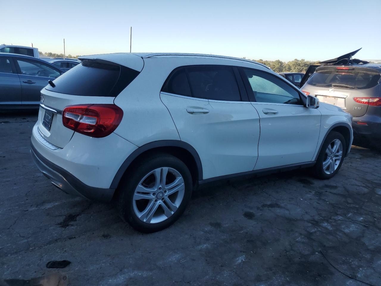 2016 Mercedes-Benz Gla 250 - Image 3