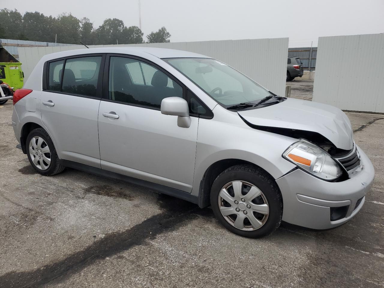 2011 Nissan Versa S - Image 4
