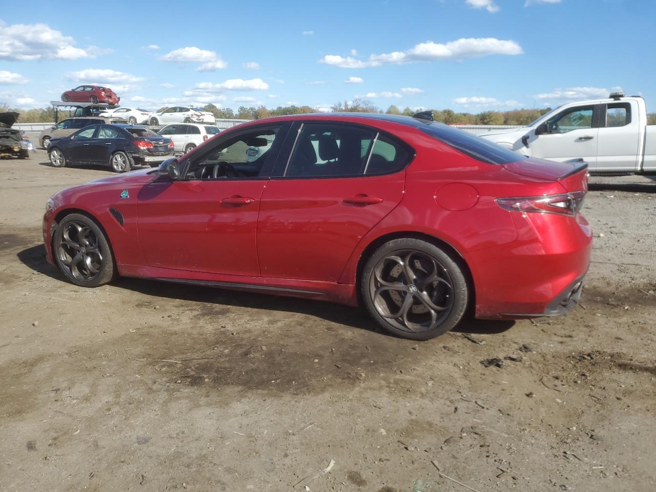 2024 Alfa Romeo Giulia Quadrifoglio - Image 2