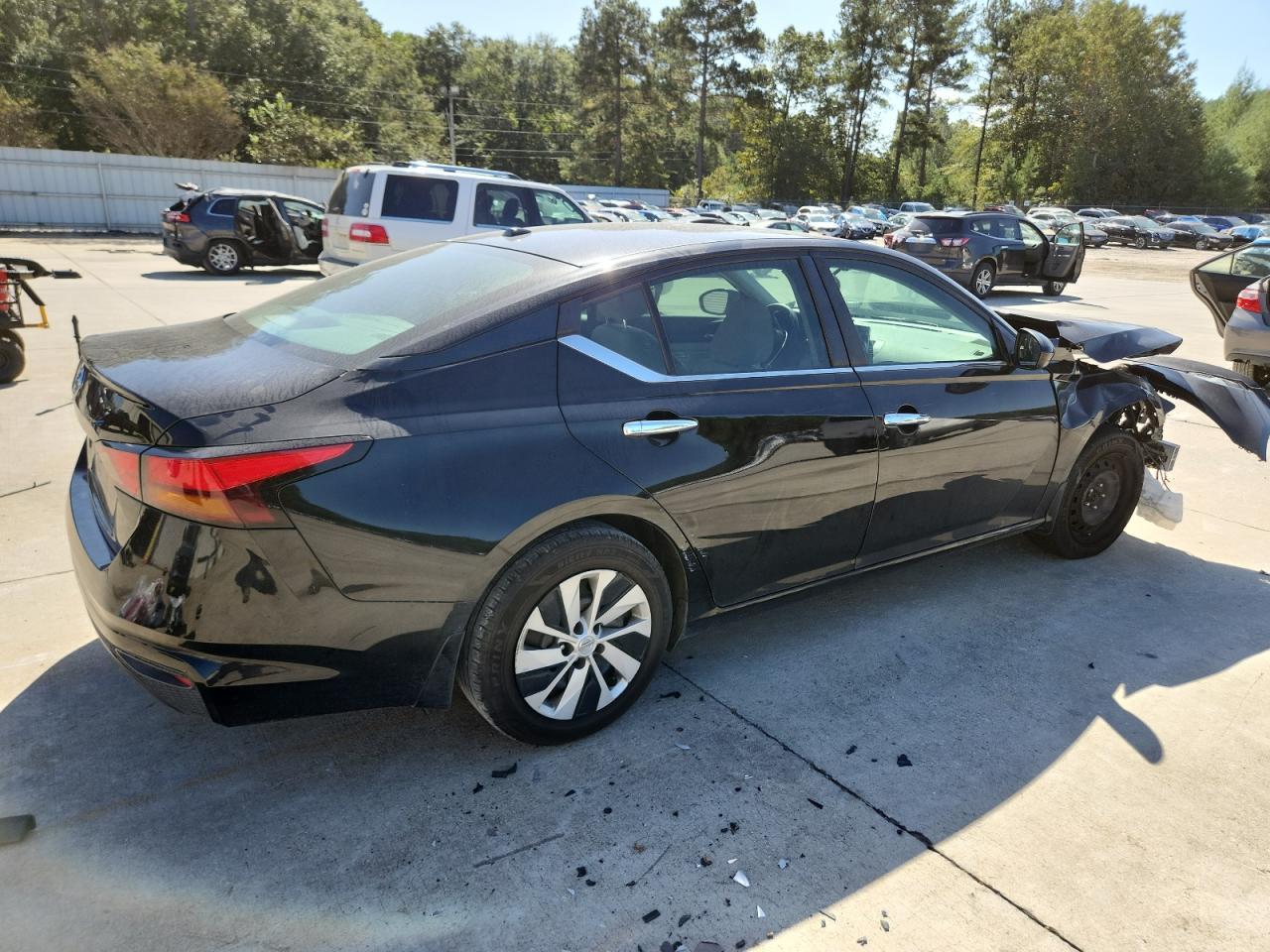 2019 Nissan Altima S - Фото 3