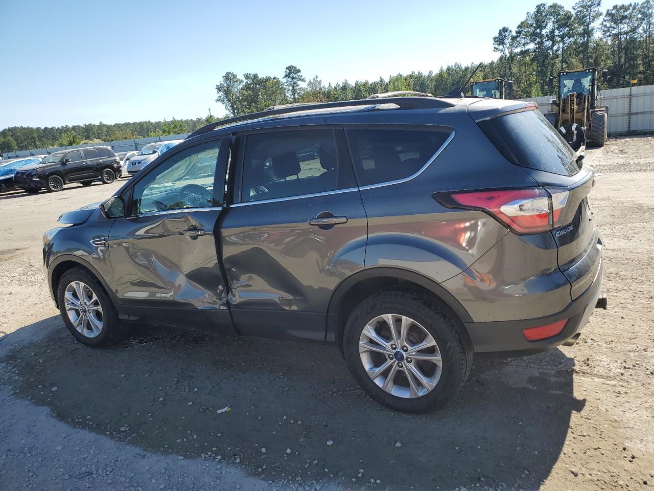 2018 Ford Escape Sel - Image 2