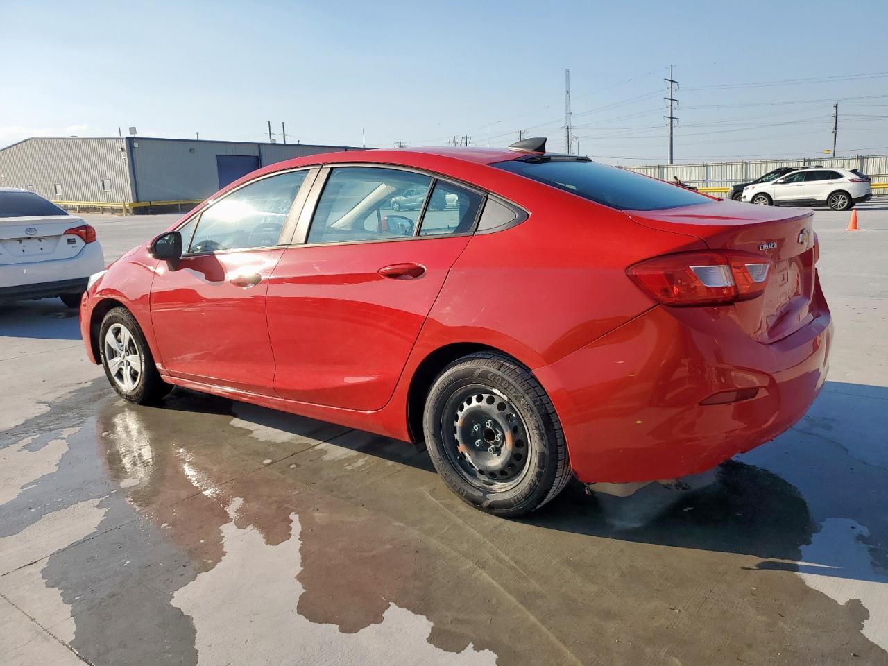 2017 Chevrolet Cruze Ls - Фото 2