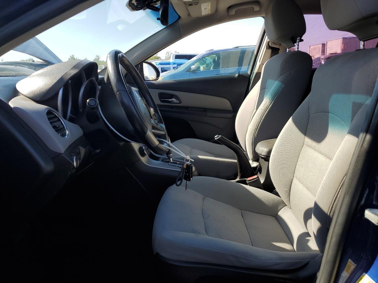 2012 Chevrolet Cruze Lt - Image 7