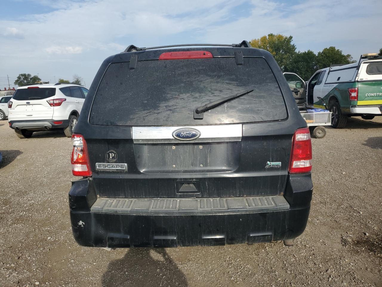 2010 Ford Escape Limited - Image 6