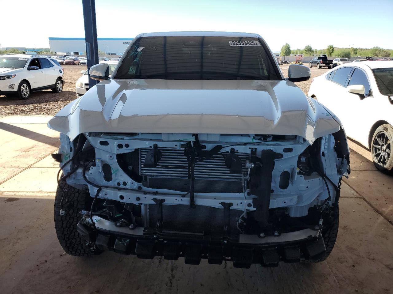 2025 Toyota Tacoma Double Cab - Image 5