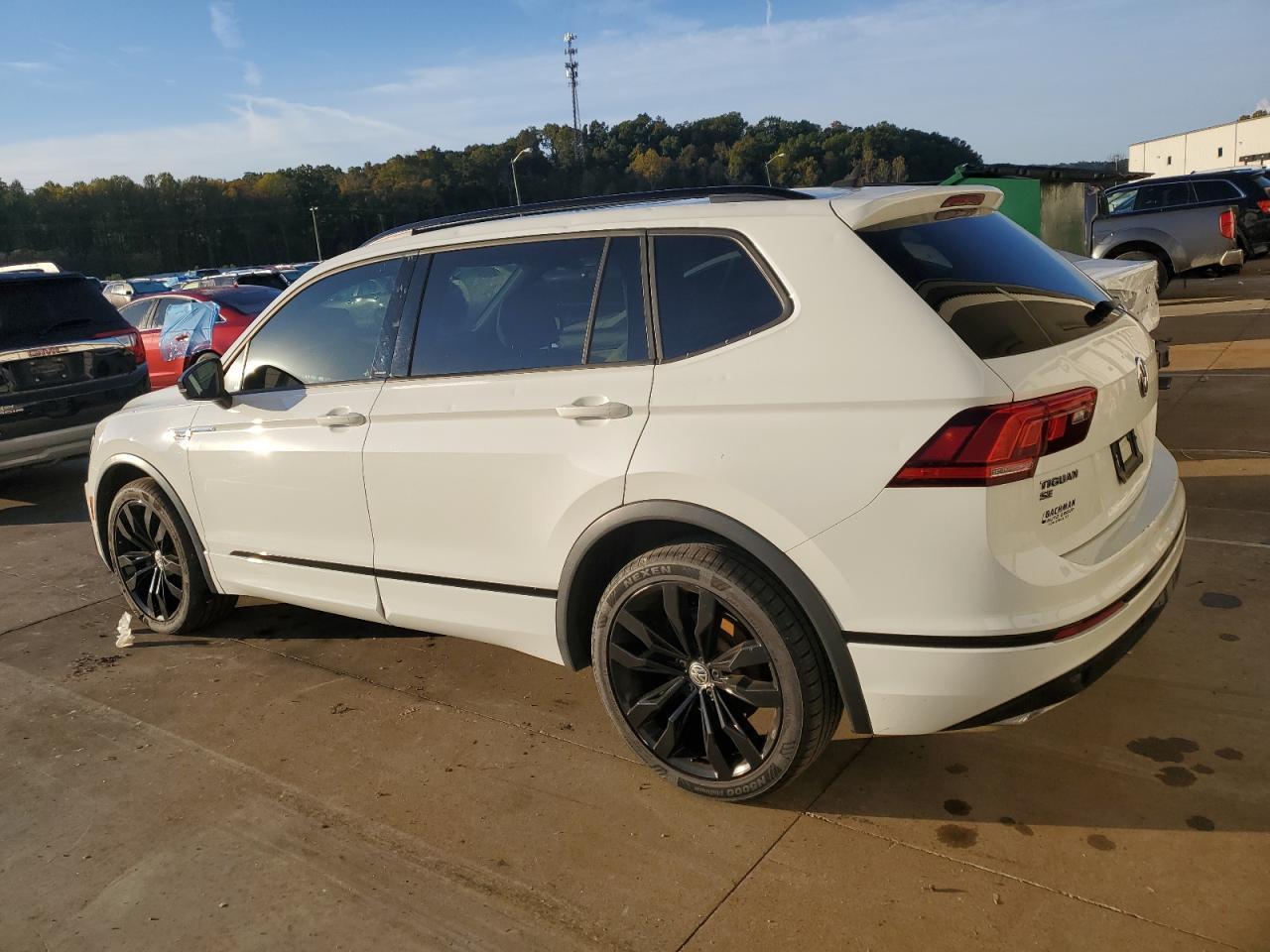 2021 Volkswagen Tiguan Se - Image 2