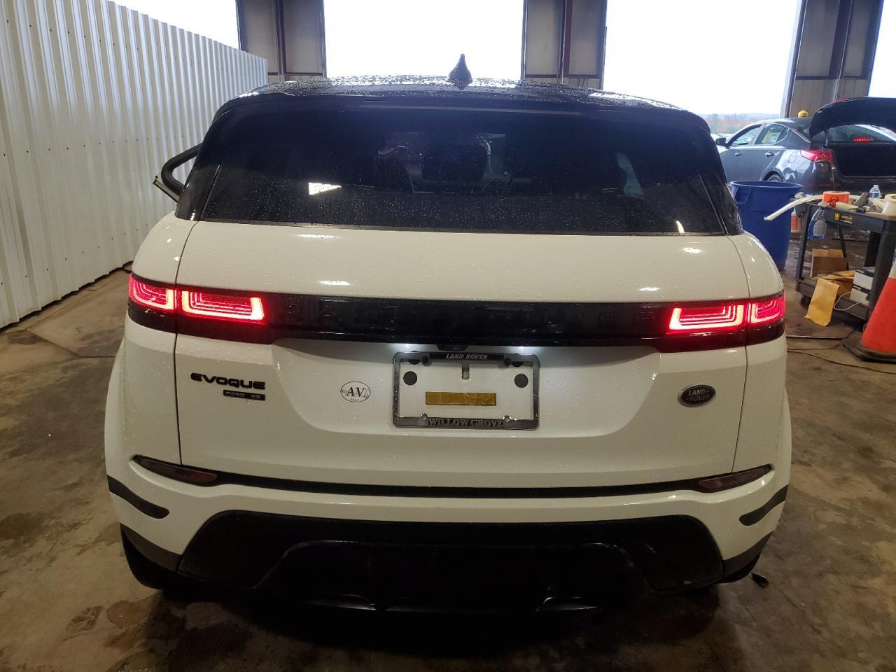 2020 Land Rover Range Rover Evoque Se - Image 6