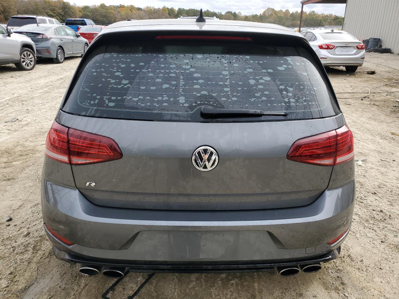2019 Volkswagen Golf R - Image 6