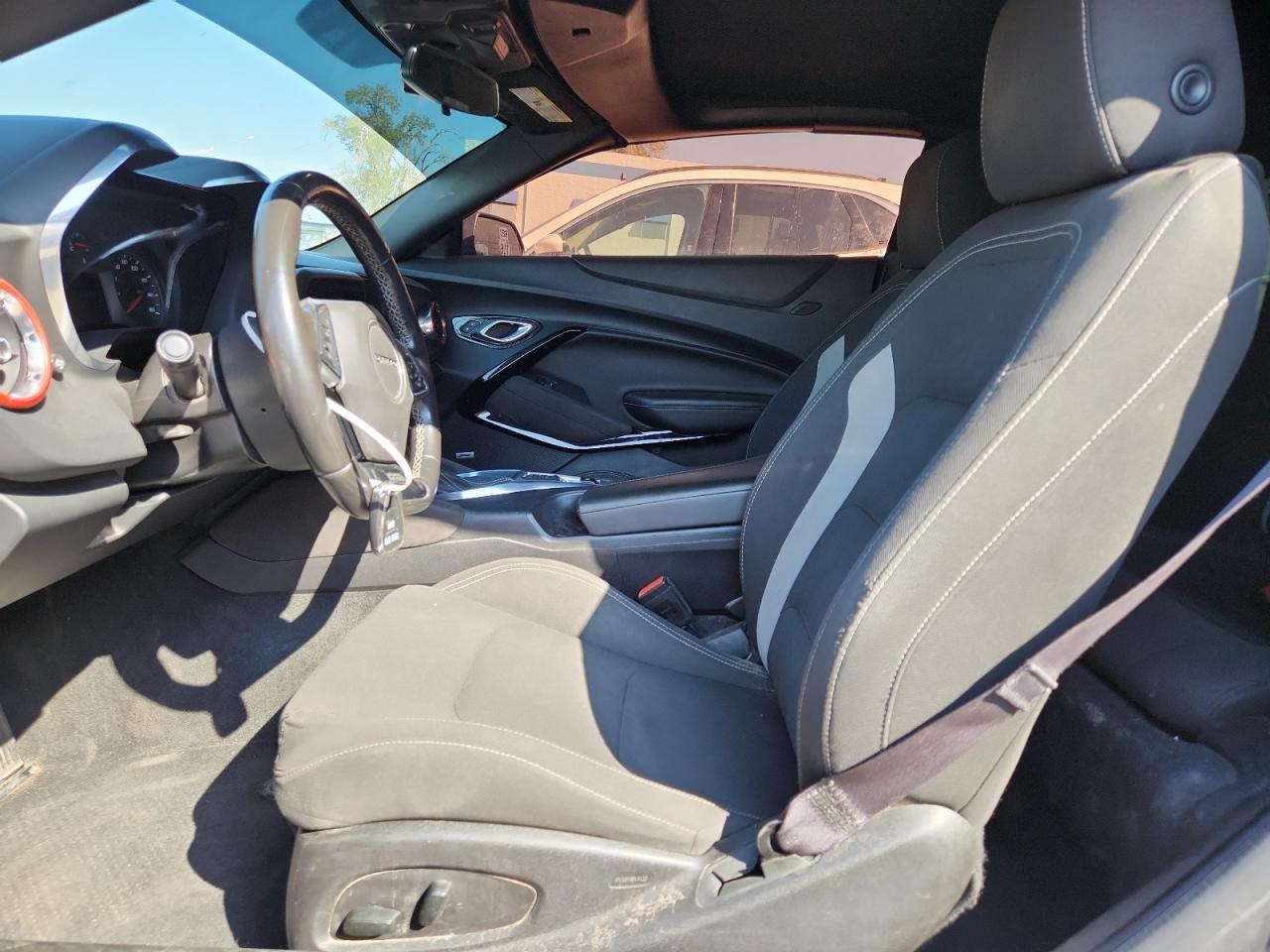 2017 Chevrolet Camaro Ls - Фото 7