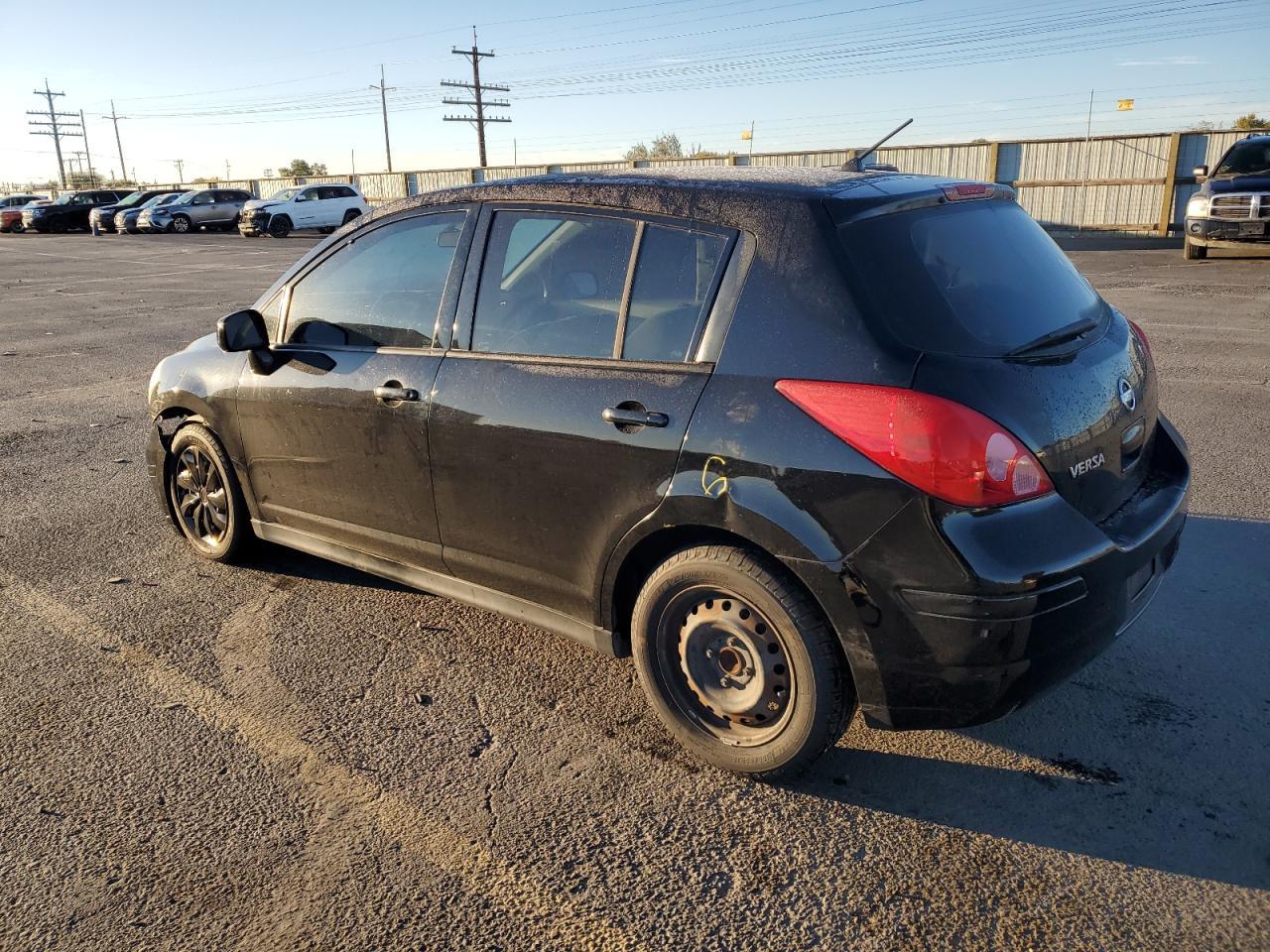 2009 Nissan Versa S - Фото 2