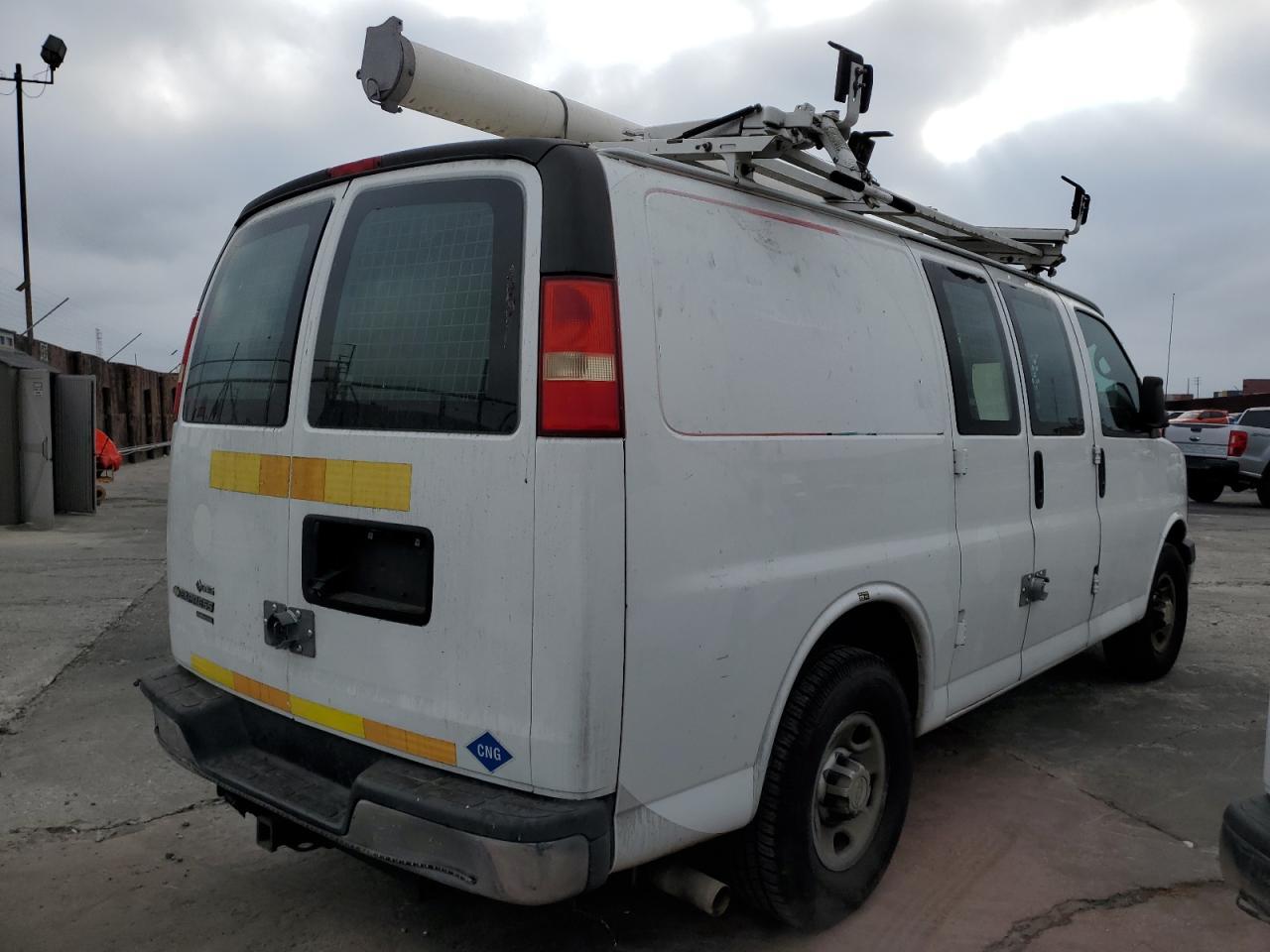 2014 Chevrolet Express G2500 Cargo Van - Pri Fleet - Фото 3