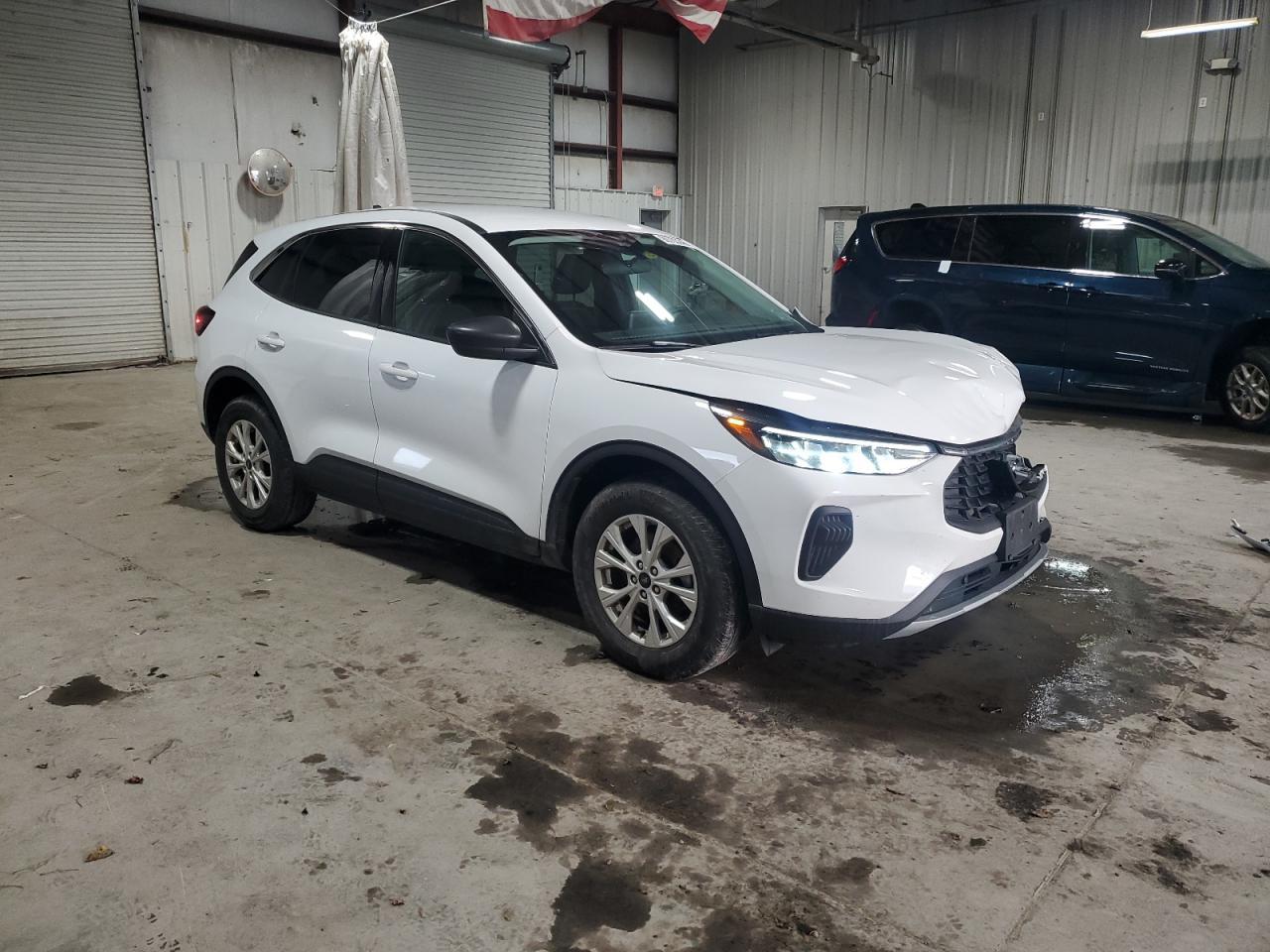 2023 Ford Escape Active - Фото 4