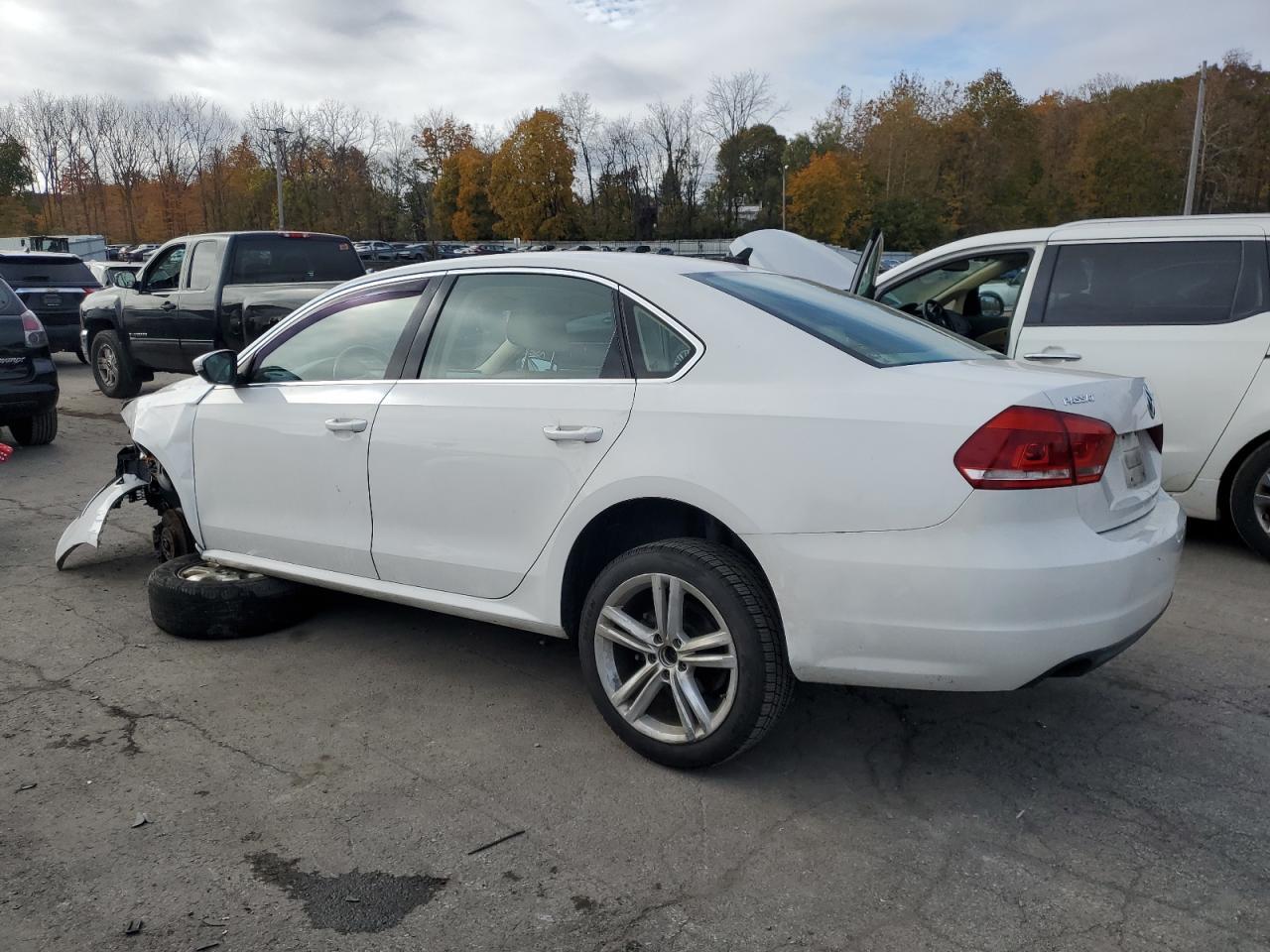 2012 Volkswagen Passat Se - Фото 2
