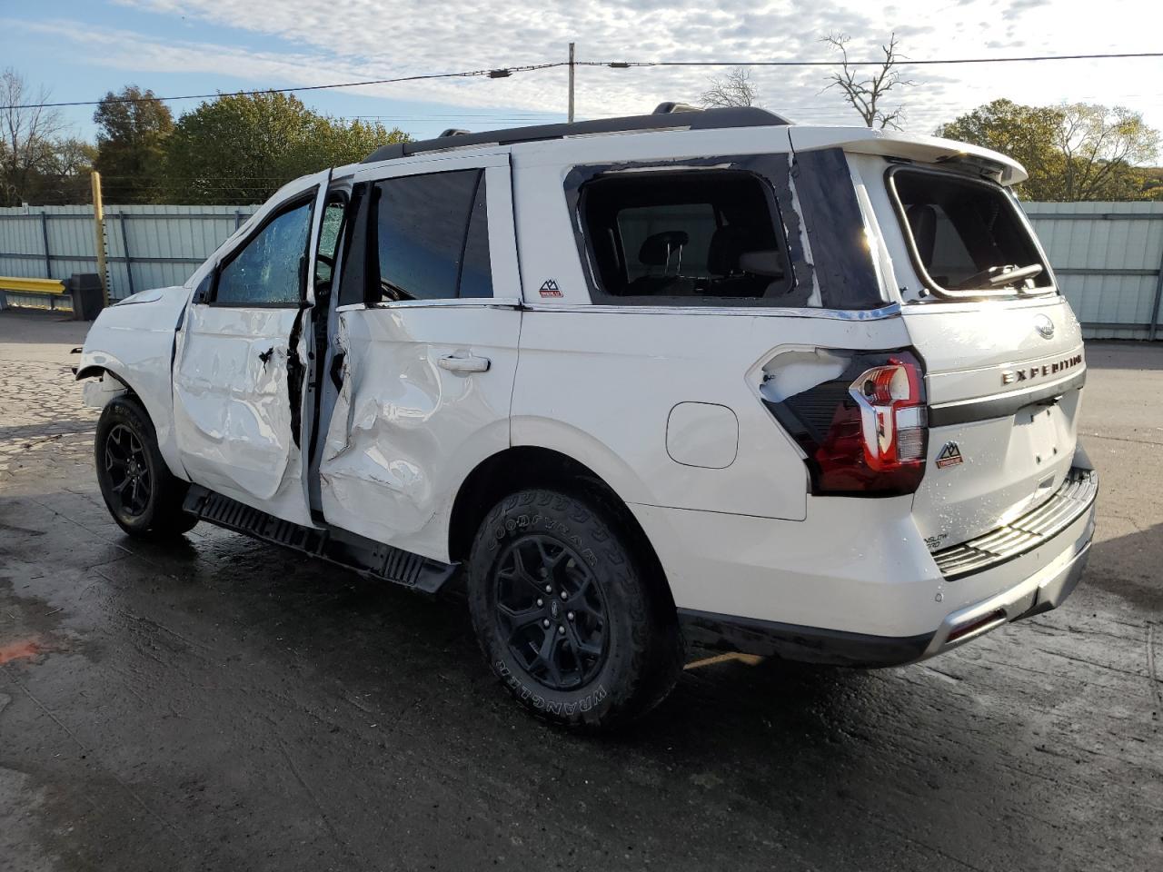 2022 Ford Expedition Timberline - Image 2