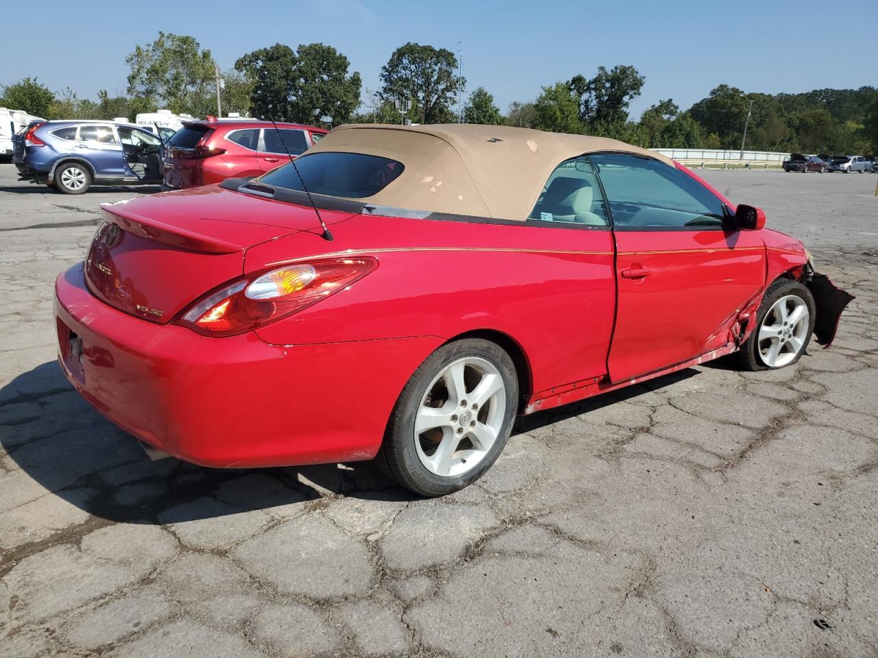 2004 Toyota Camry Solara Se - Image 3