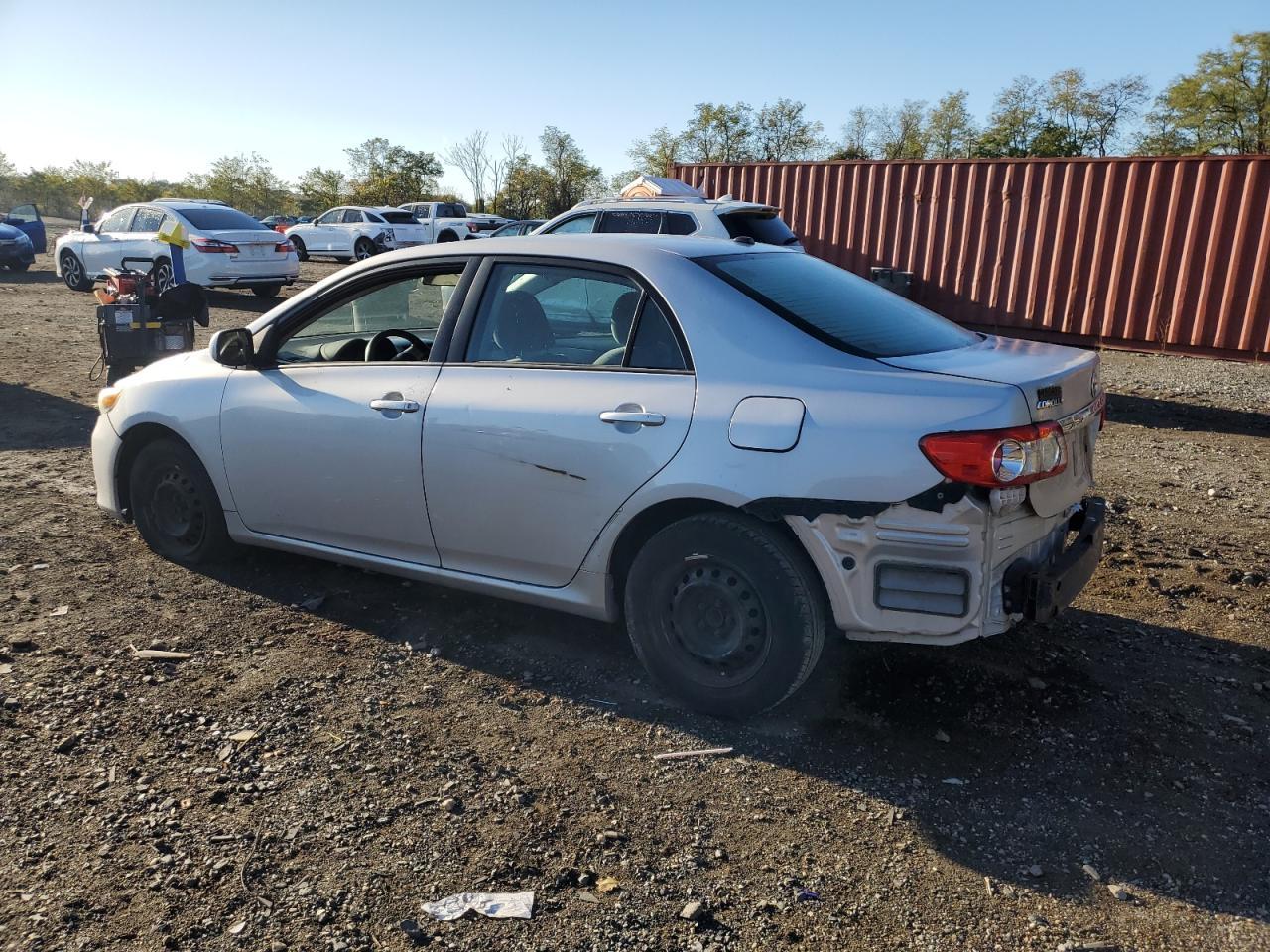 2011 Toyota Corolla - Фото 2