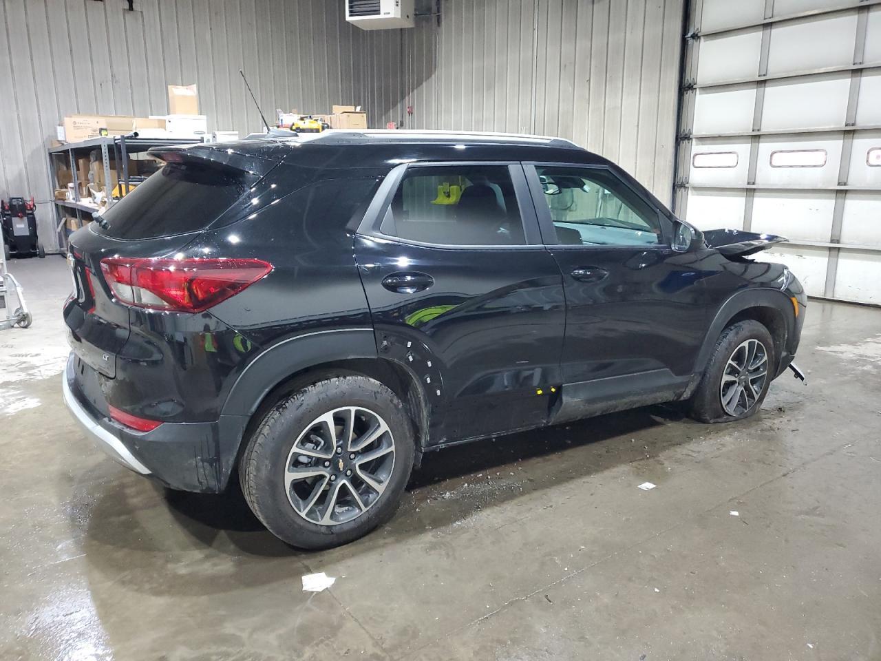 2025 Chevrolet Trailblazer Lt - Image 3