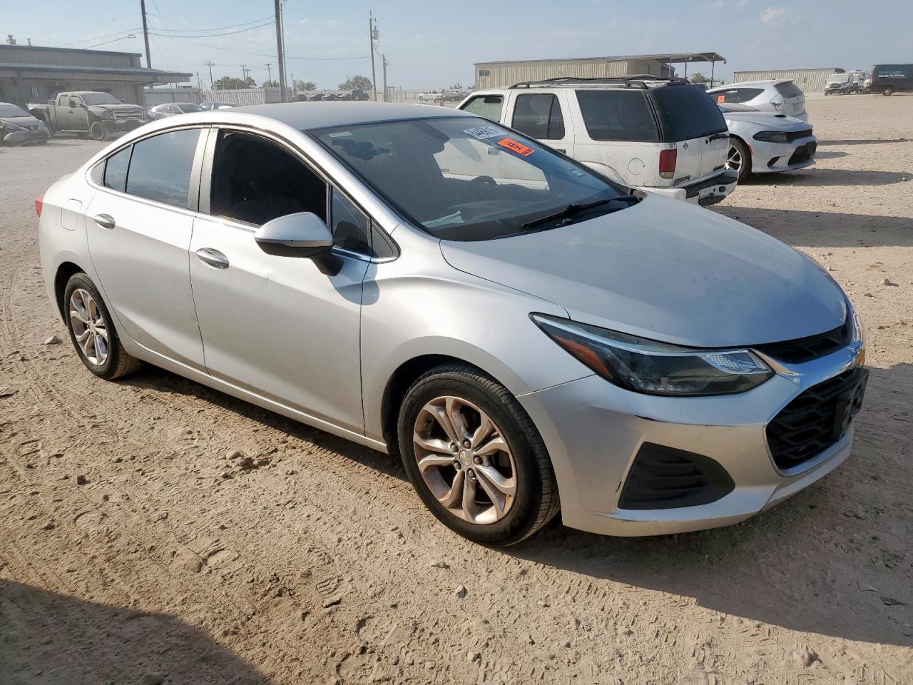 2019 Chevrolet Cruze Lt - Фото 4