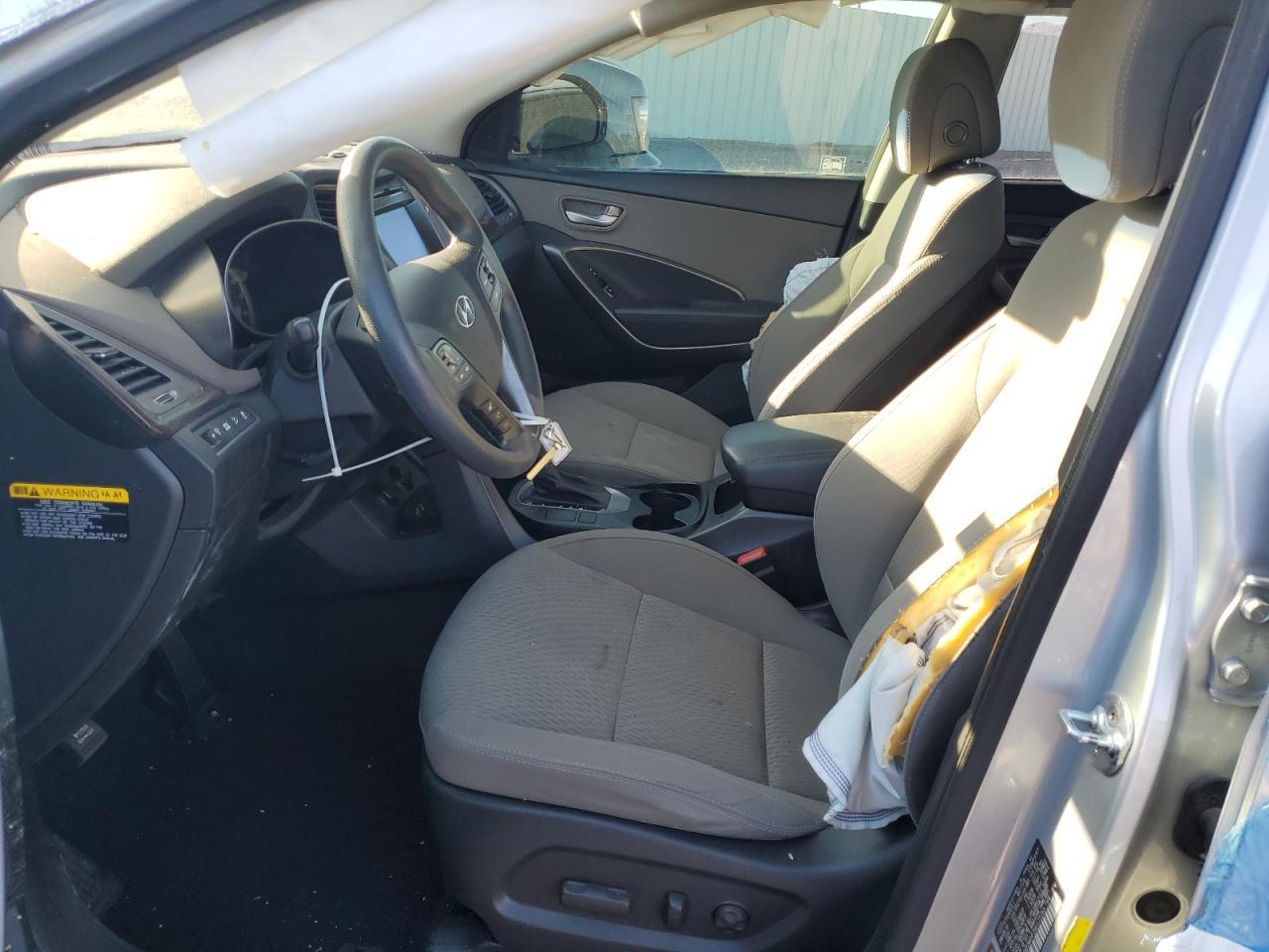 2017 Hyundai Santa Fe Se - Фото 7