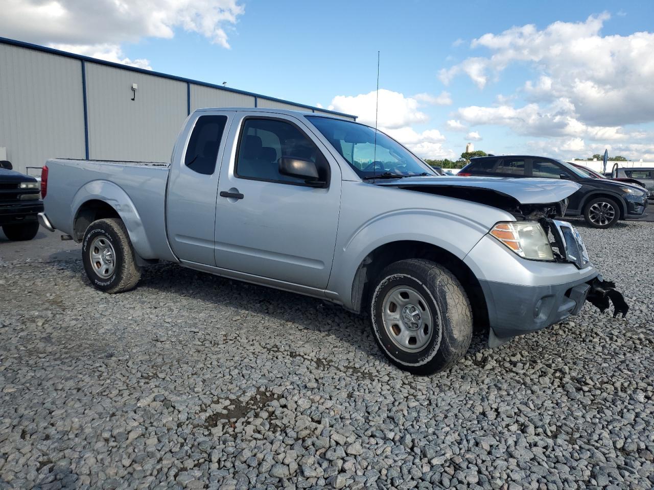 2015 Nissan Frontier S - Image 4