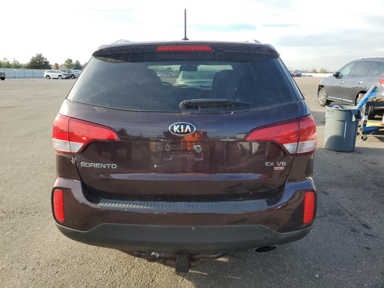 2014 Kia Sorento Ex - Image 6