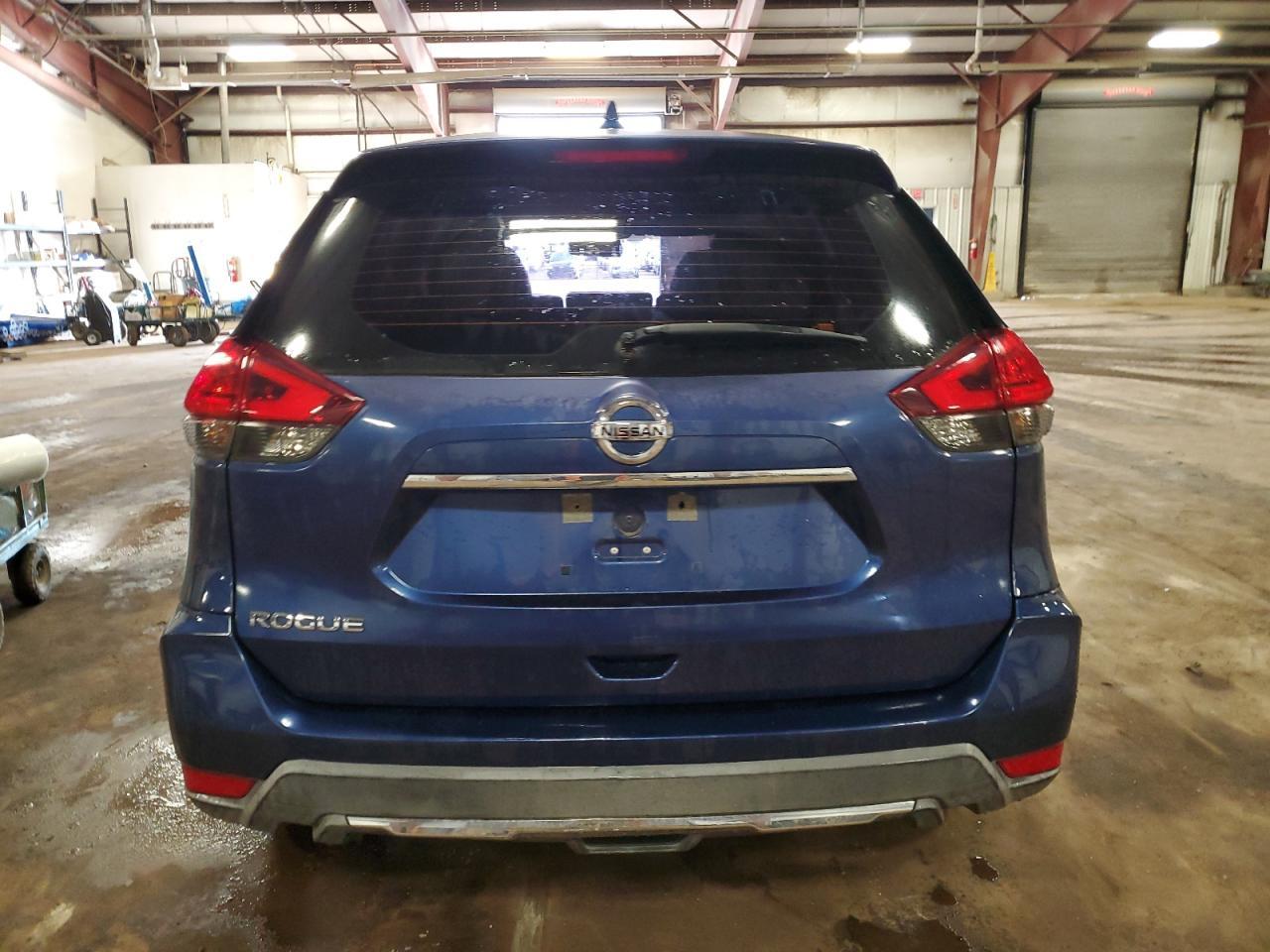 2017 Nissan Rogue S - Image 6