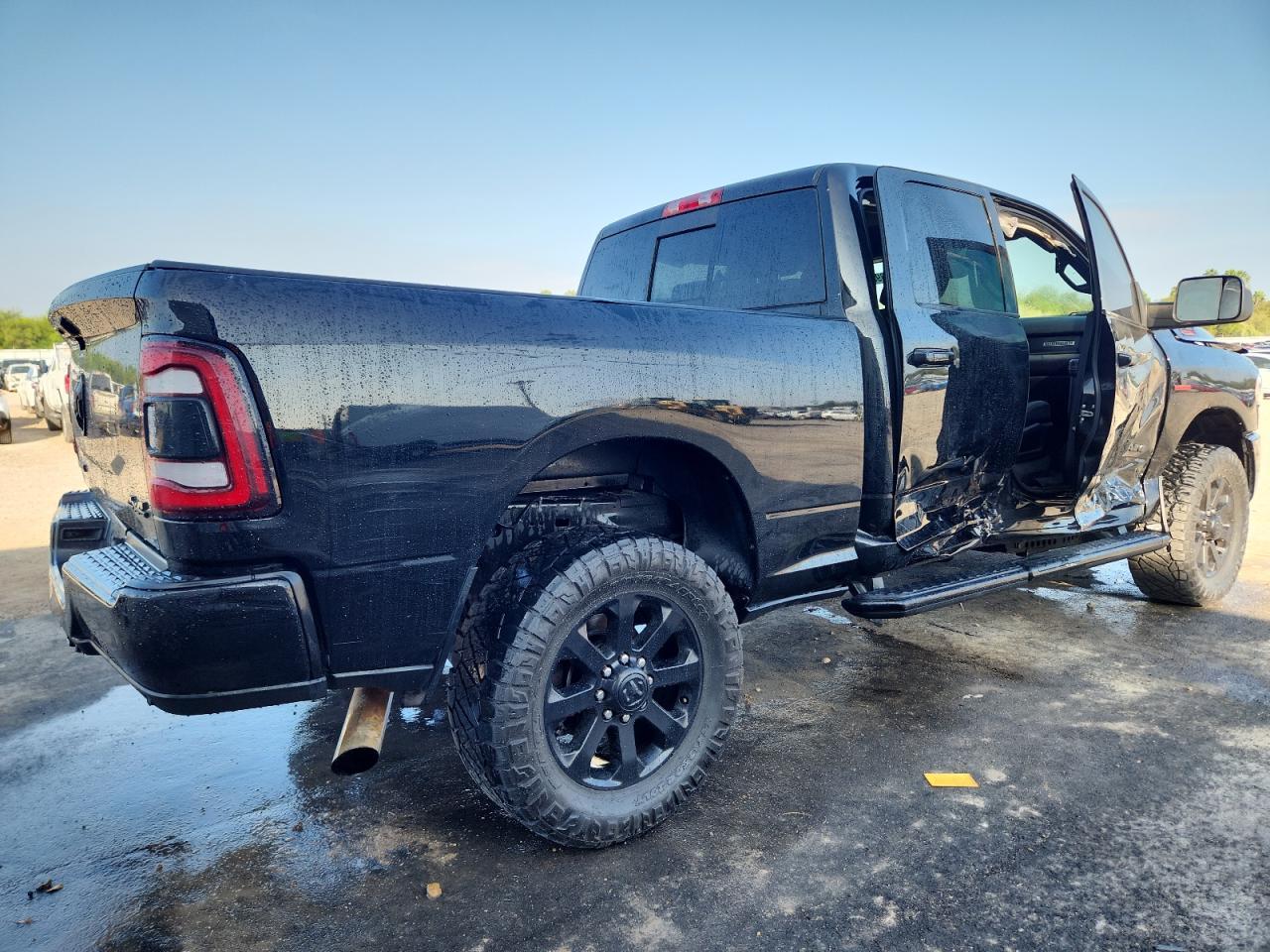 2022 Ram 2500 Big Horn/Lone Star - Image 3