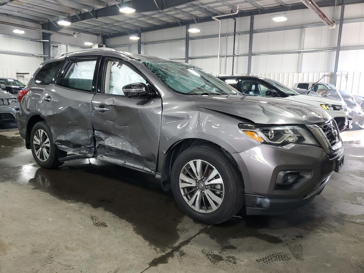 2017 Nissan Pathfinder S - Фото 4
