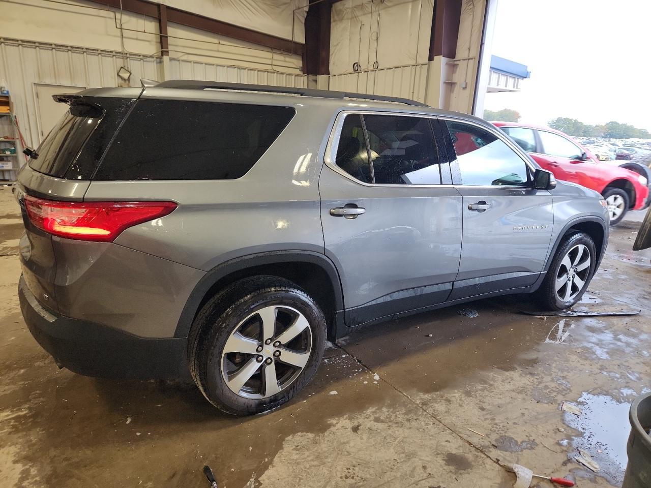 2020 Chevrolet Traverse Lt - Фото 3
