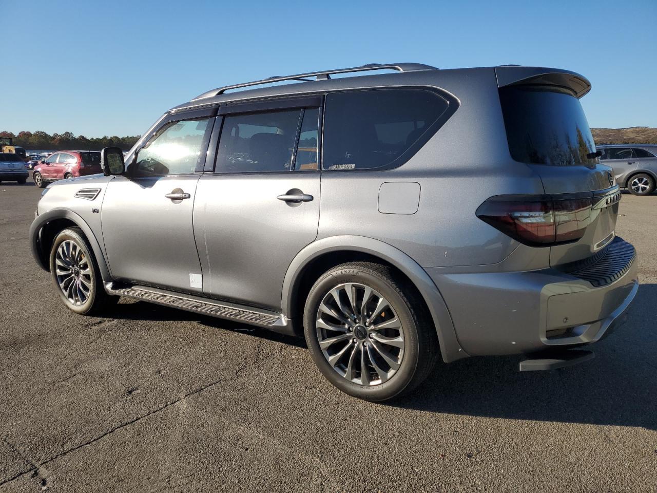 2021 Nissan Armada Platinum - Фото 2